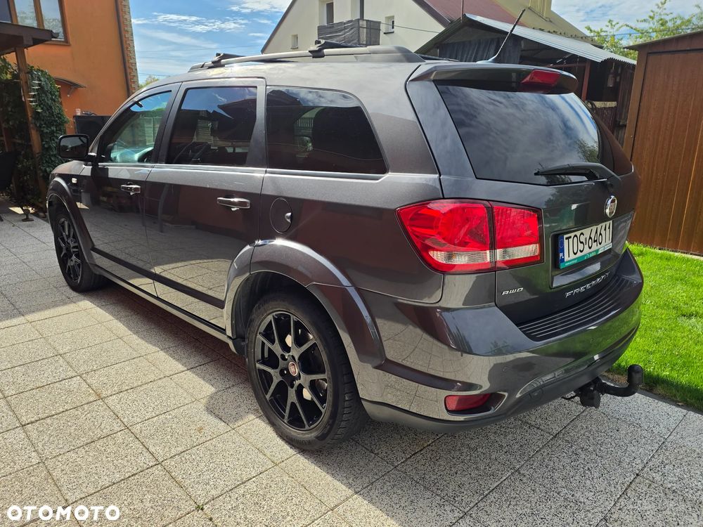 Fiat Freemont 2.0 Multijet Black Code AWD - 4