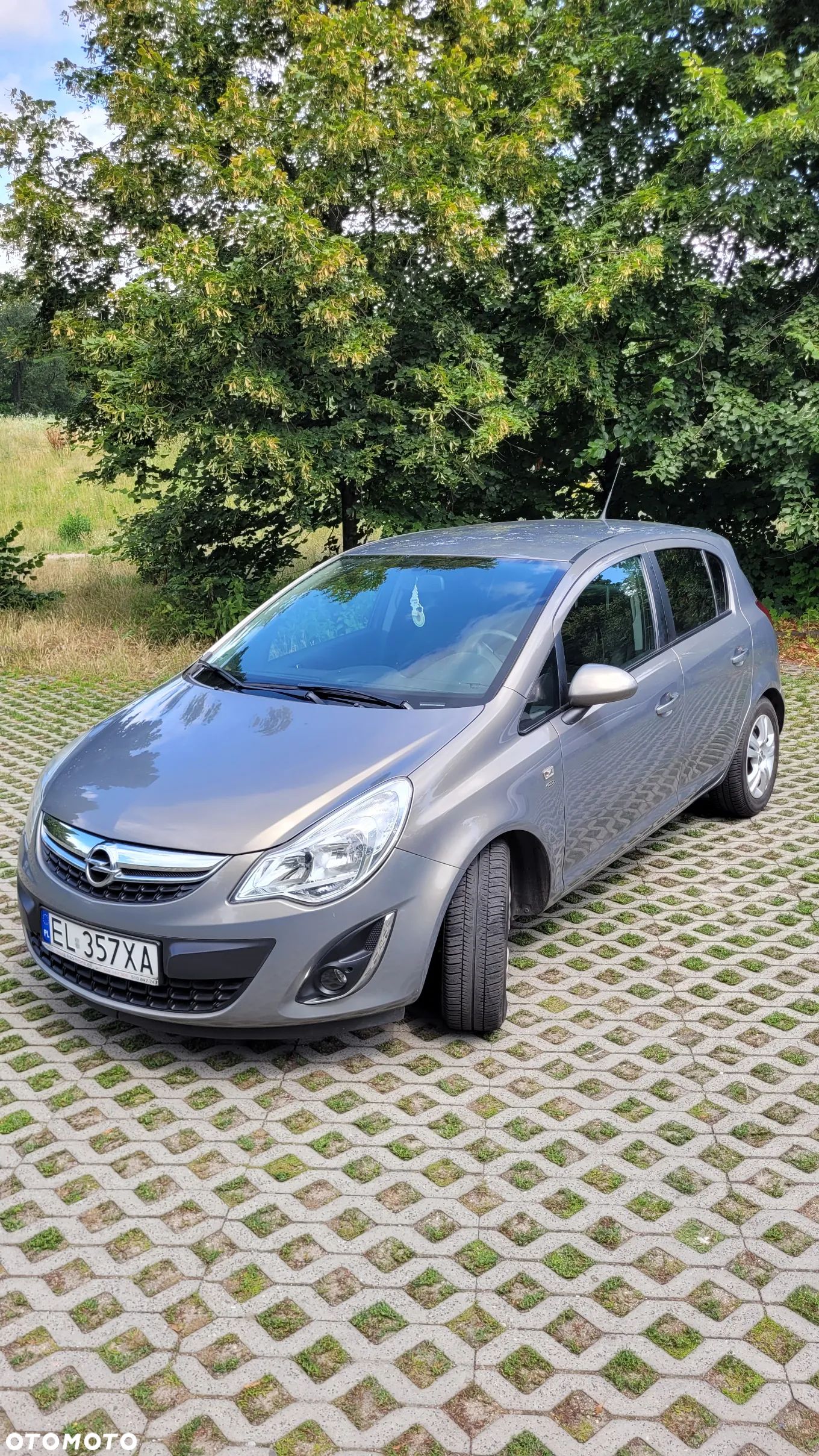 Opel Corsa 1.4 16V Satellite - 1