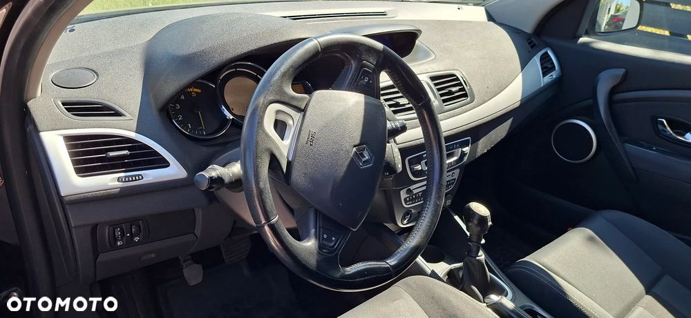 Renault Megane 1.5 dCi Color Edition - 8