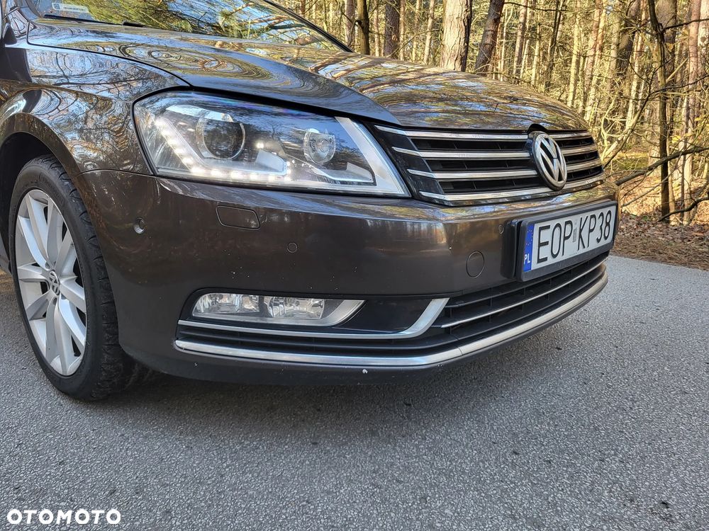 Volkswagen Passat 2.0 TDI Highline DSG - 26