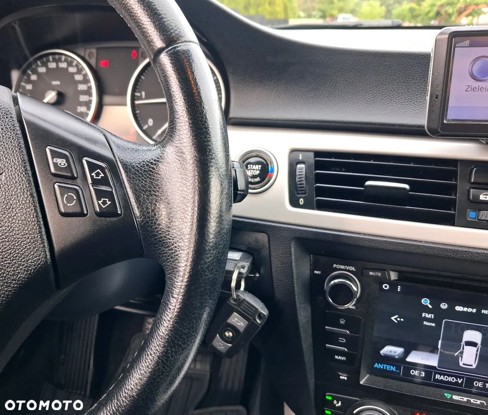 BMW Seria 3 318d DPF Edition Lifestyle - 29