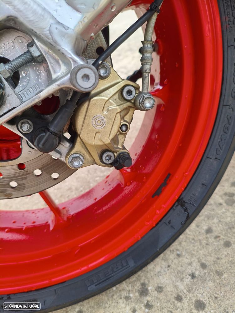 Aprilia RSV 1000R Factory - 6