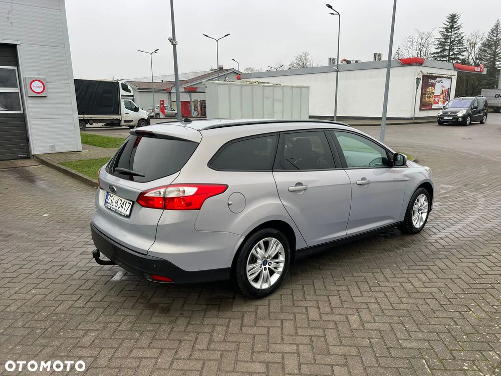 Ford Focus 1.6 TDCi DPF SYNC Edition - 4