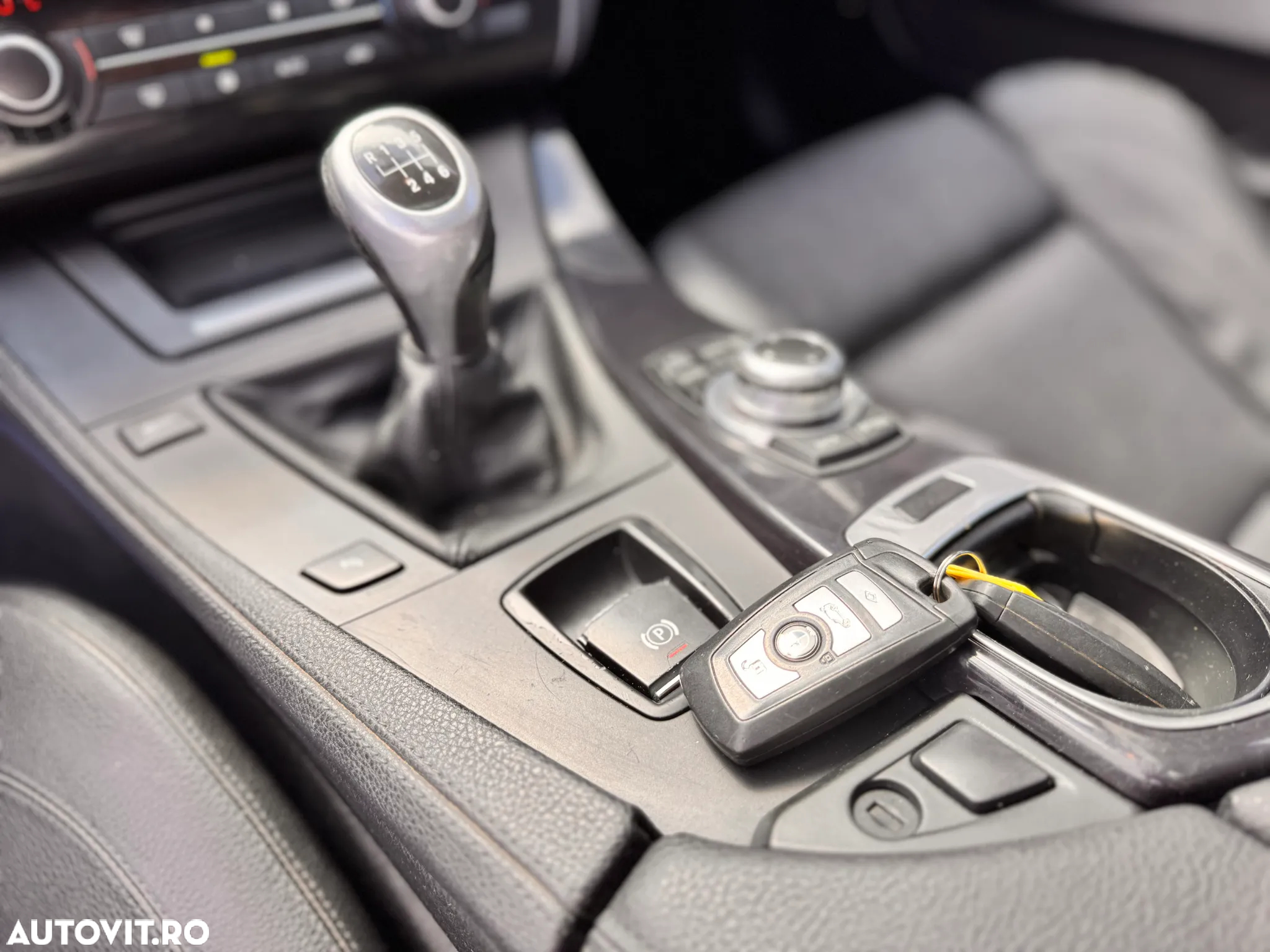 BMW Seria 5 520d - 33