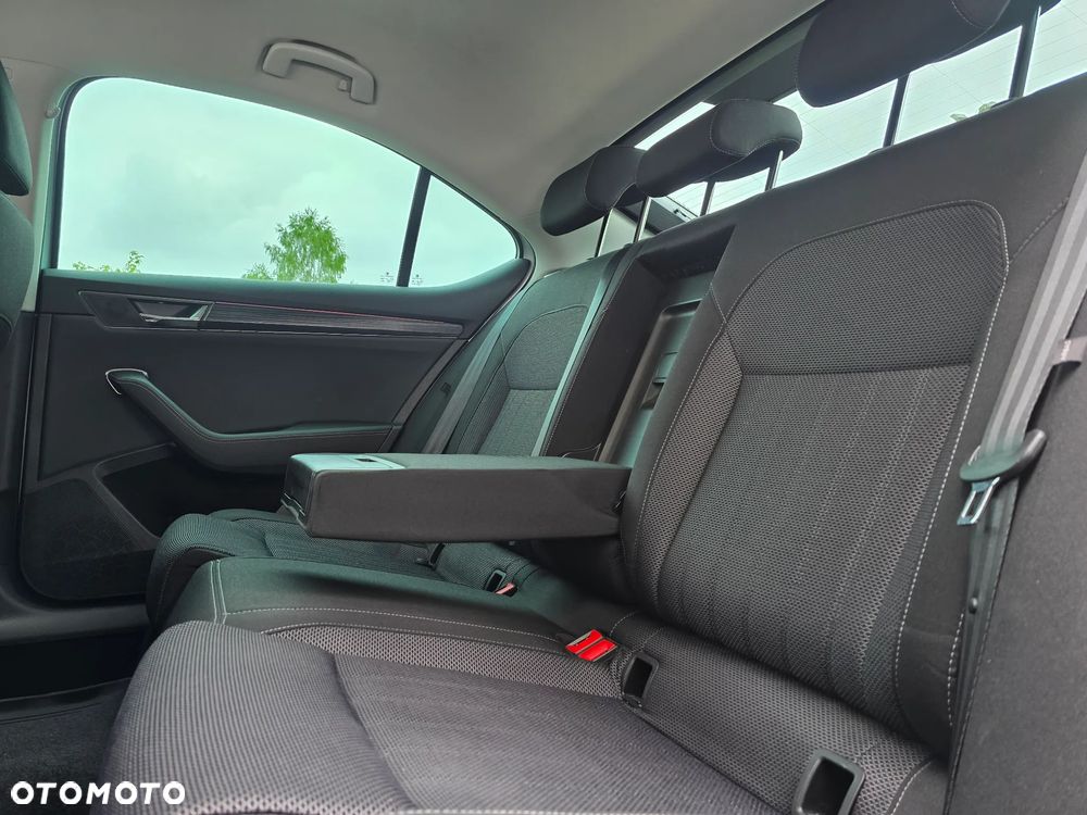 Skoda Superb 2.0 TSI L&K DSG - 17