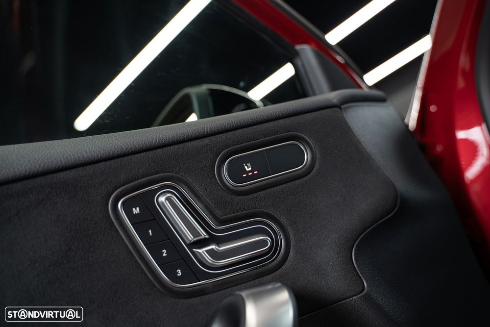 Mercedes-Benz A 250 e AMG Line - 23