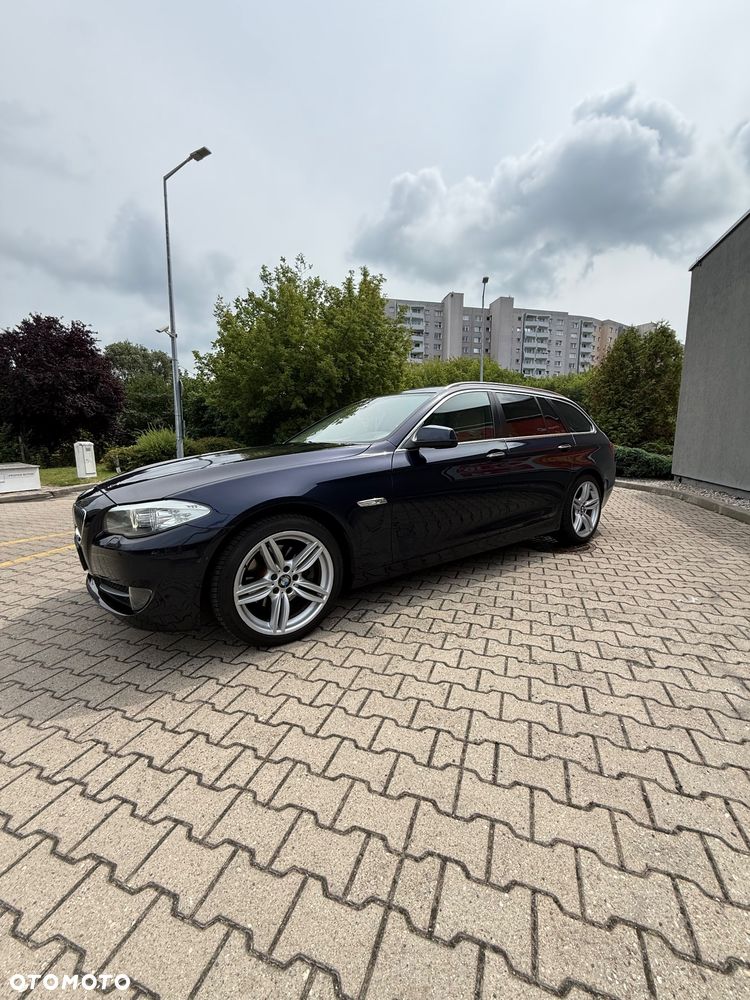 BMW Seria 5 520i - 2