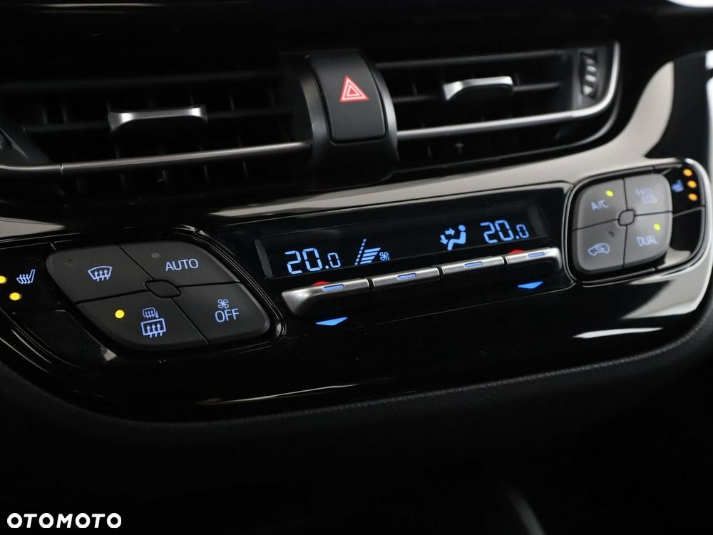 Toyota C-HR Flow - 27