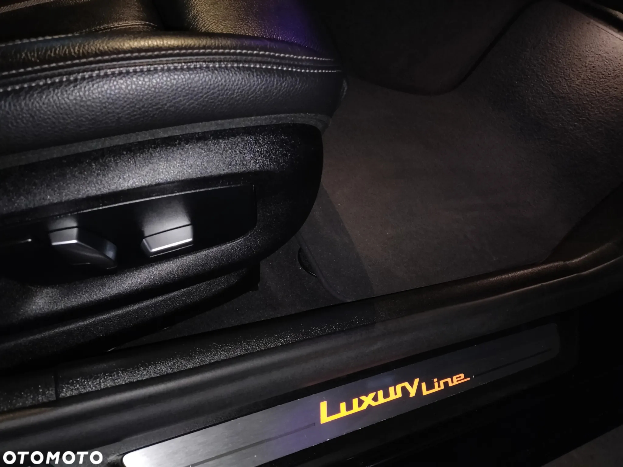 BMW Seria 5 520d Touring Luxury Line - 27