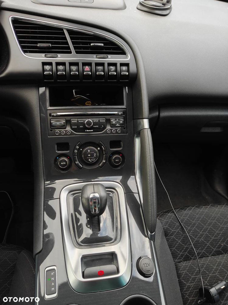Peugeot 3008 Hybrid4 - 29