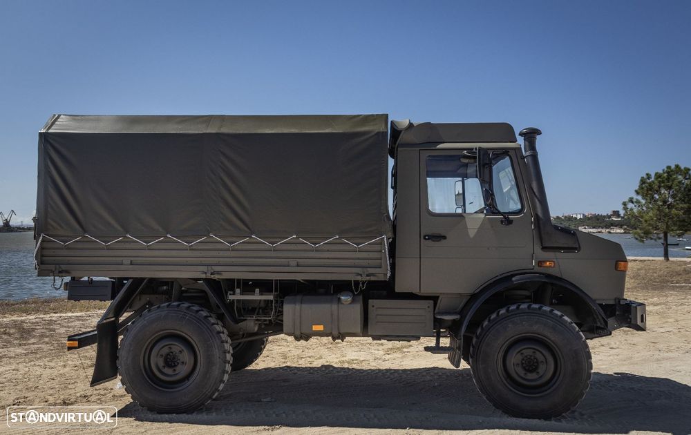 Mercedes Benz Unimog - 2