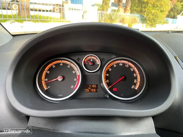 Opel Corsa 1.2 Go! FlexFuel - 10