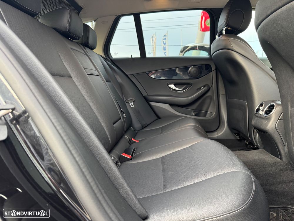 Mercedes-Benz C 220 d Station 9G-TRONIC Avantgarde - 27