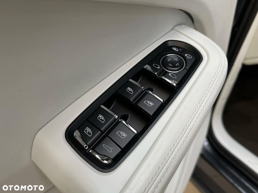 Porsche Macan Standard - 10
