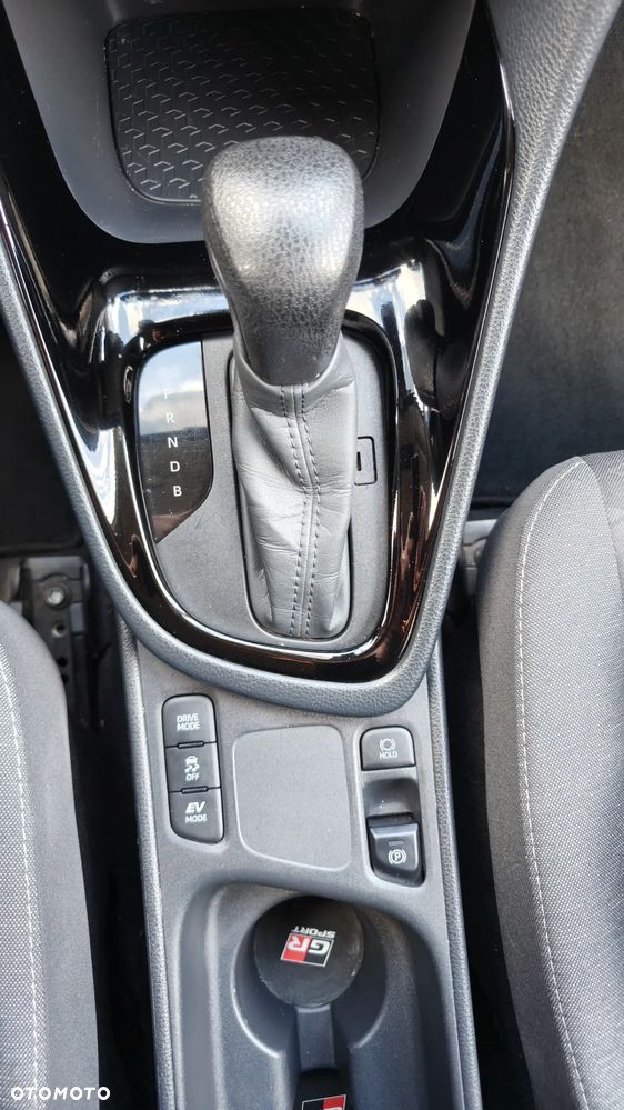 Toyota Yaris Hybrid 1.5 Comfort - 17