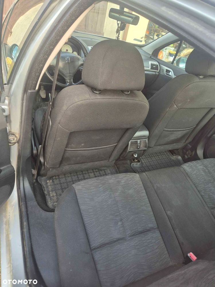 Peugeot 407 1.6 HDi Presence - 17