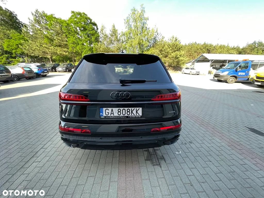 Audi Q7 - 7