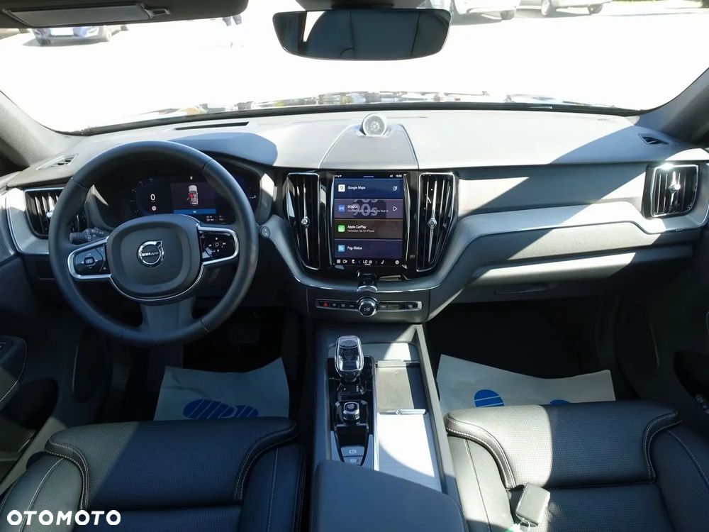 Volvo XC 60 T8 AWD Ultra Black Edition - 14