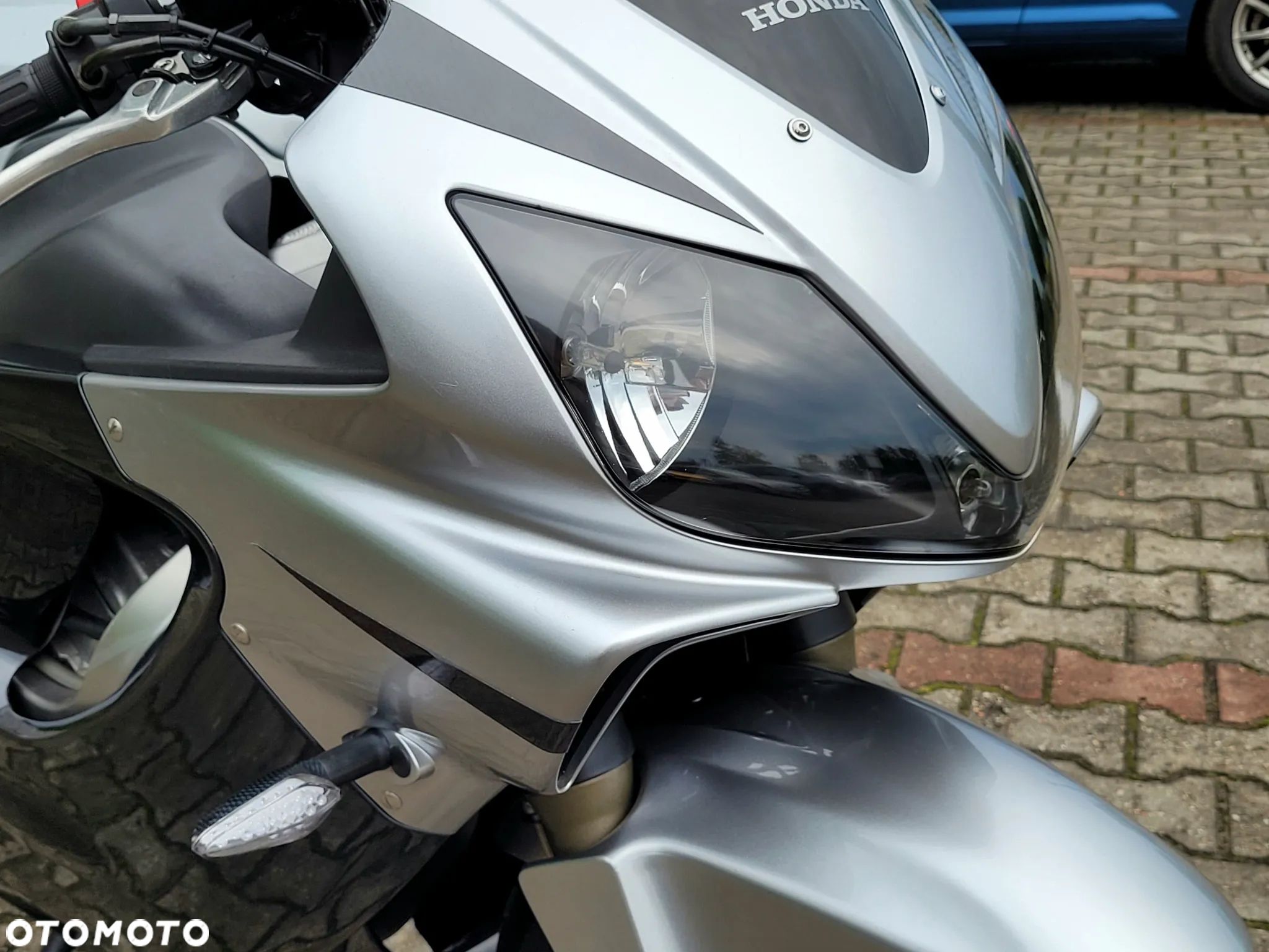 Honda CBR - 7