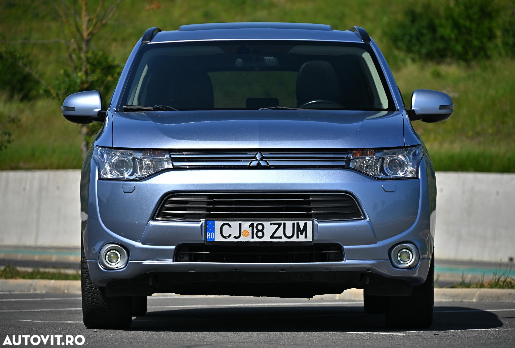Mitsubishi Outlander 2.0 4WD Plug-In Hybrid - 14
