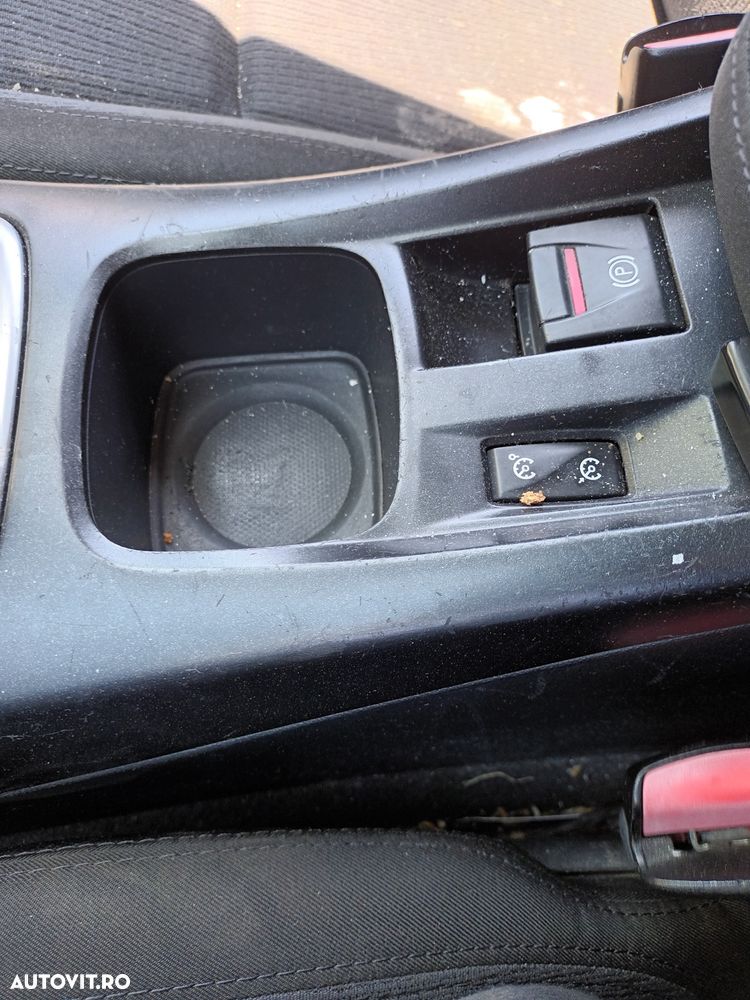 Dezmembrari  Renault LAGUNA 3  2007  > 0000 2.0 dCi (BT08, BT0K, BT0J - 32