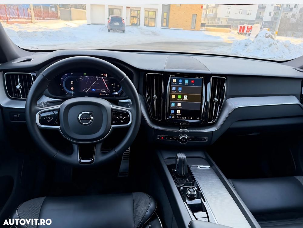Volvo XC 60 B5 MHEV AWD R-Design - 14