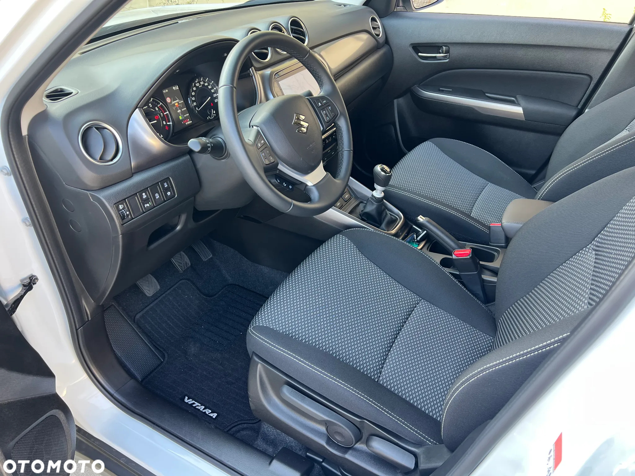 Suzuki Vitara 1.4 Boosterjet mHEV Premium Plus 2WD - 11
