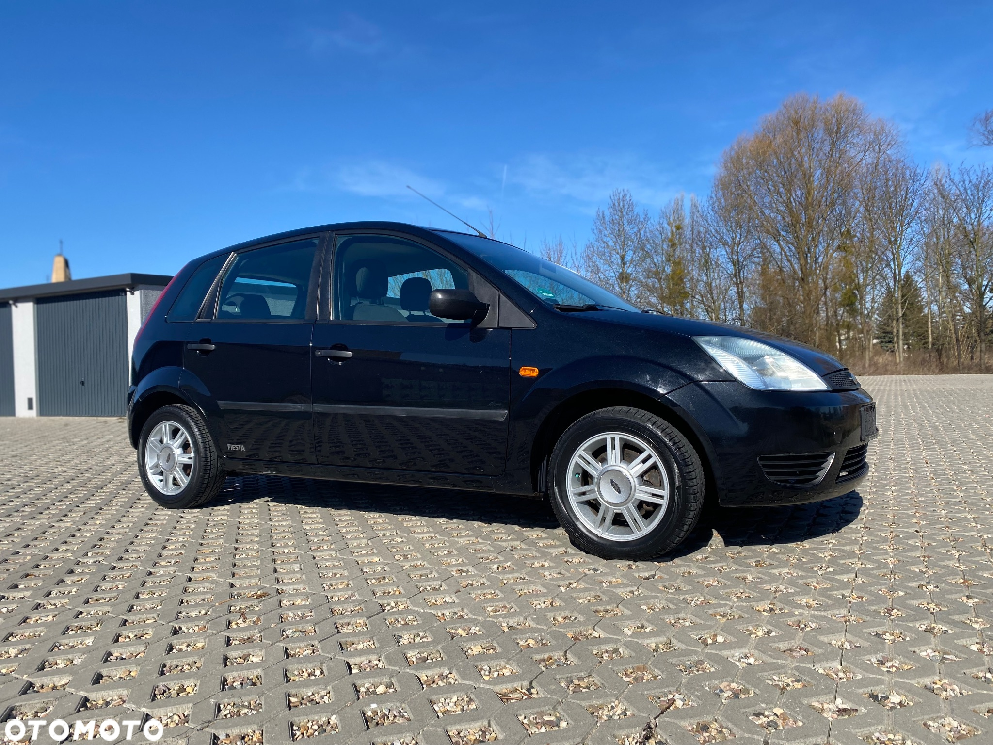 Ford Fiesta 1.3 Ambiente - 16