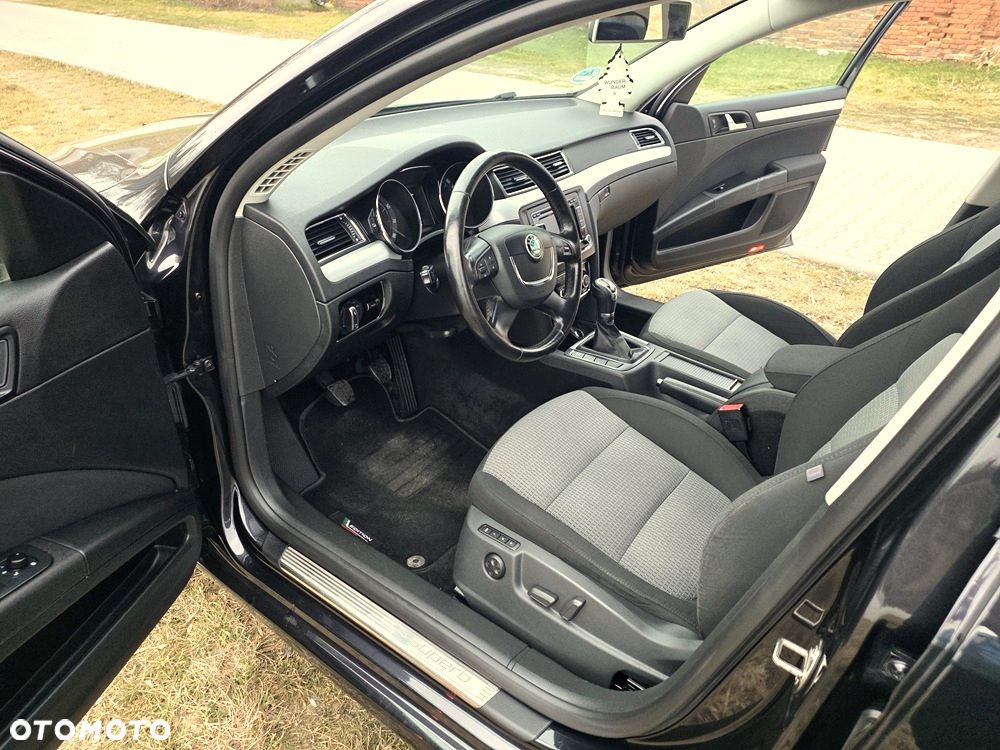 Skoda Superb 1.8 TSI Active - 3