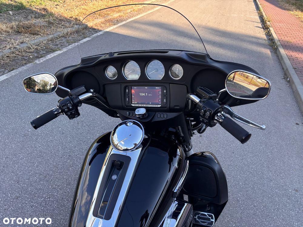 Harley-Davidson FLHTCU Ultra - 10