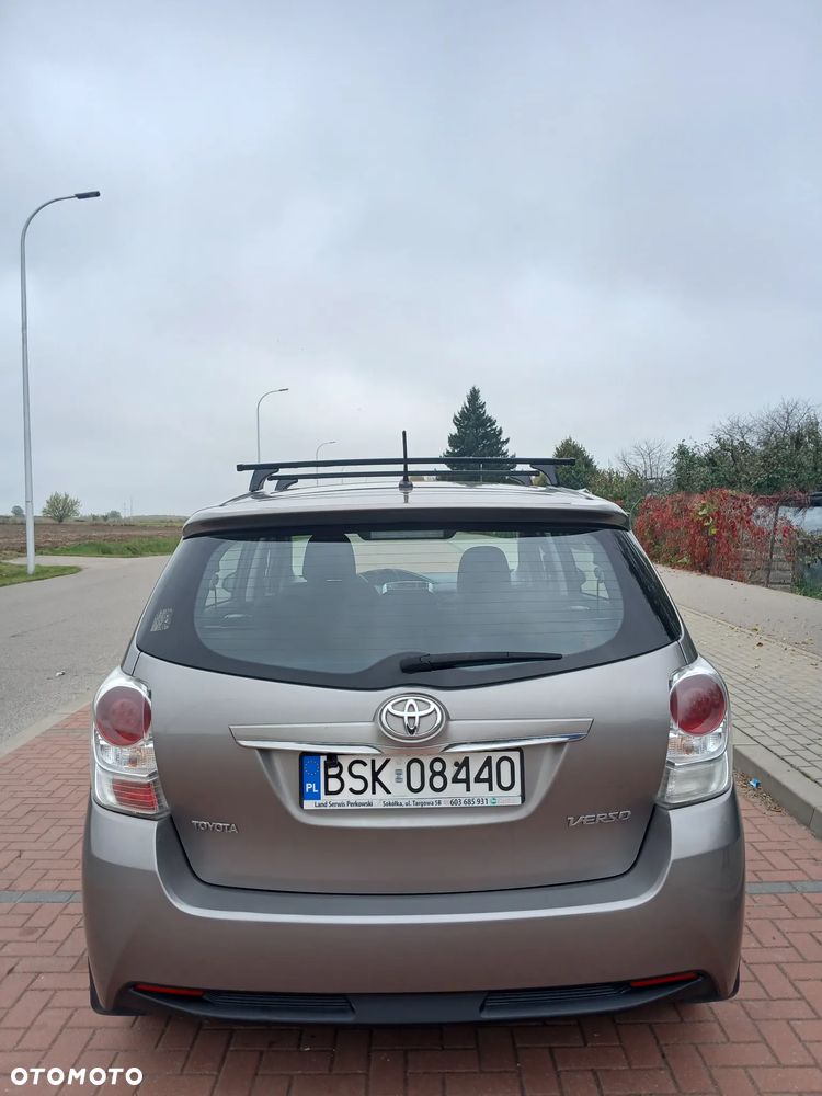 Toyota Verso - 4