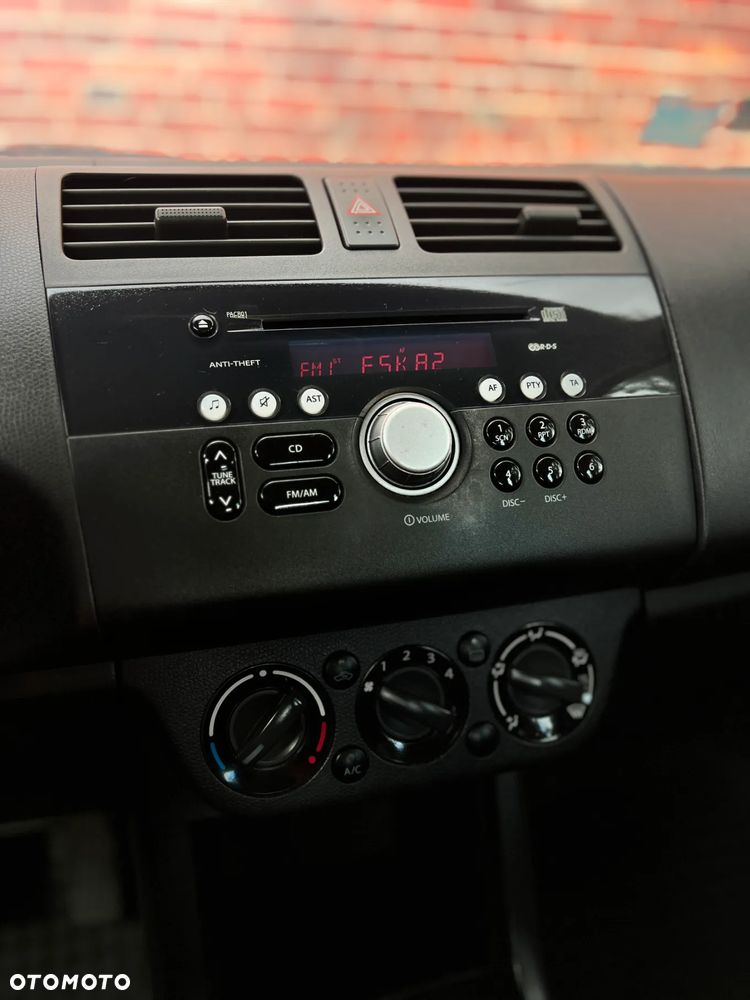 Suzuki Swift - 18