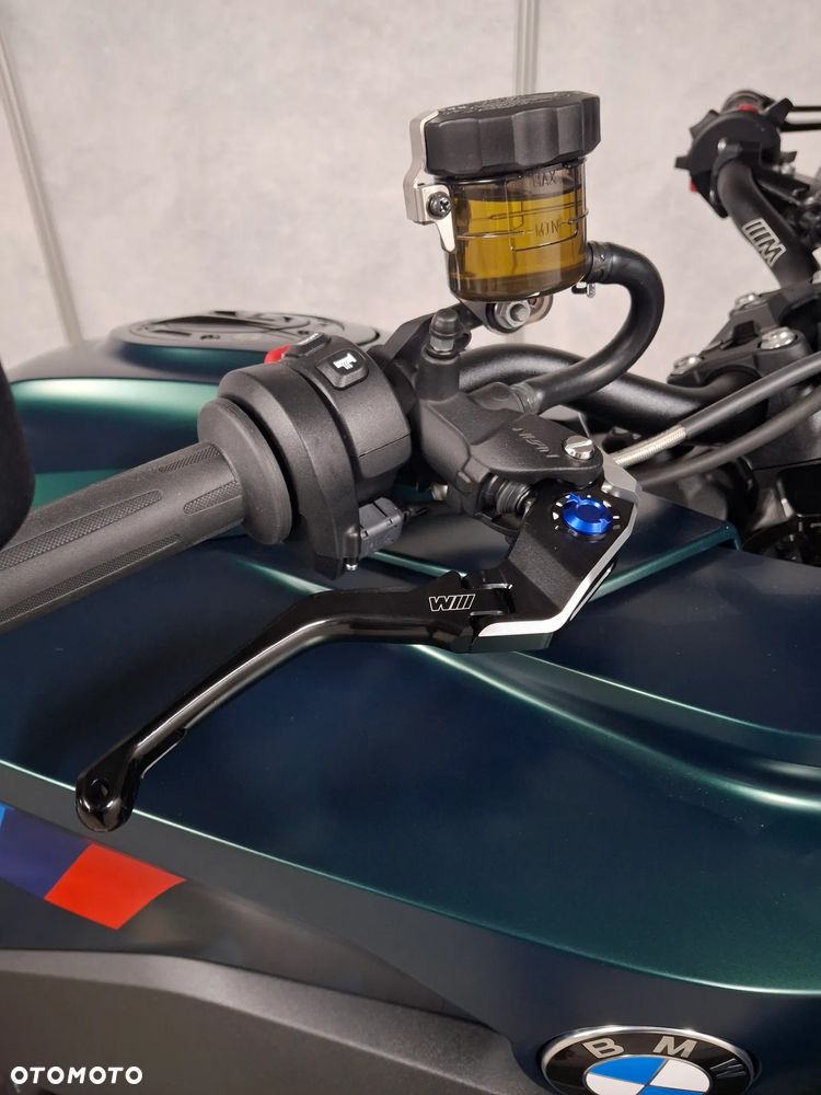 BMW XR - 11