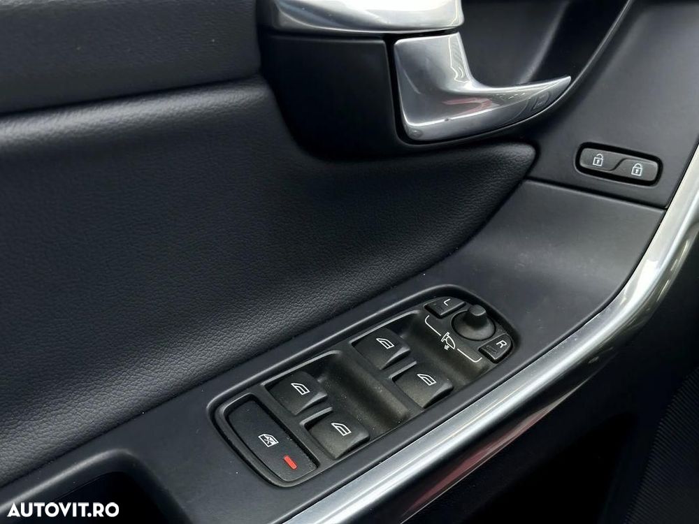 VOLVO XC60 2015 — imagine 18