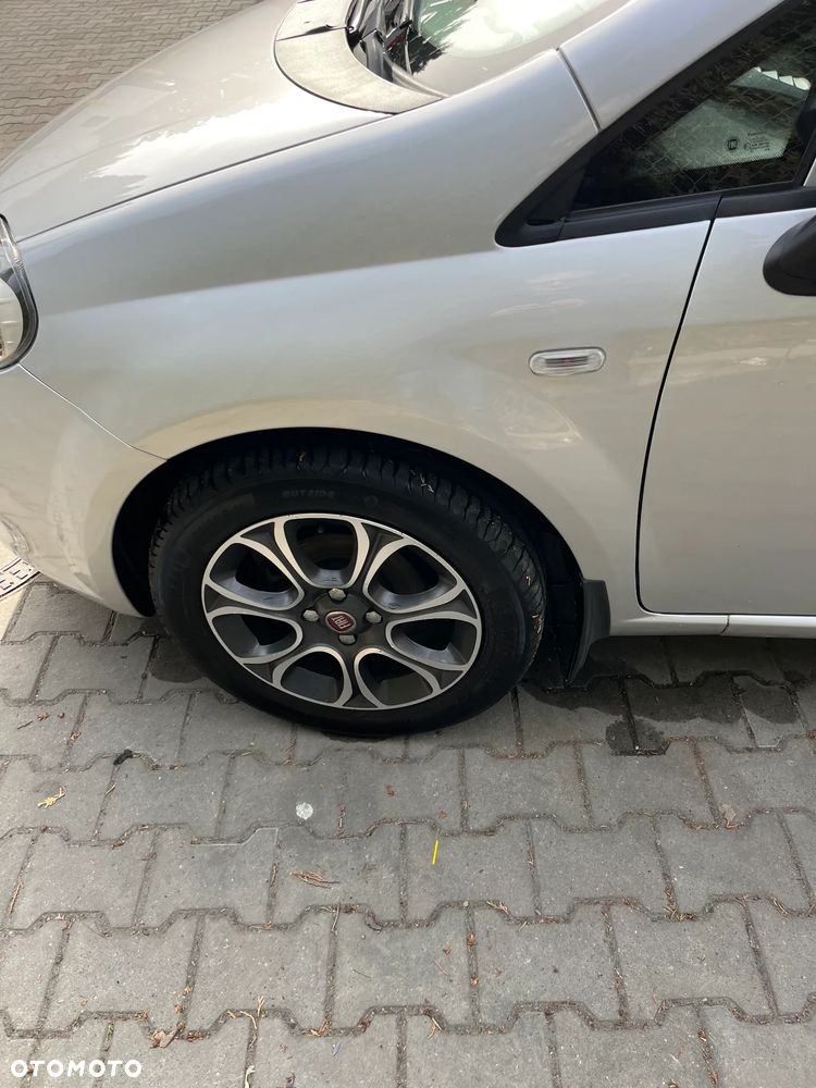 Fiat Punto 1.4 Young - 13