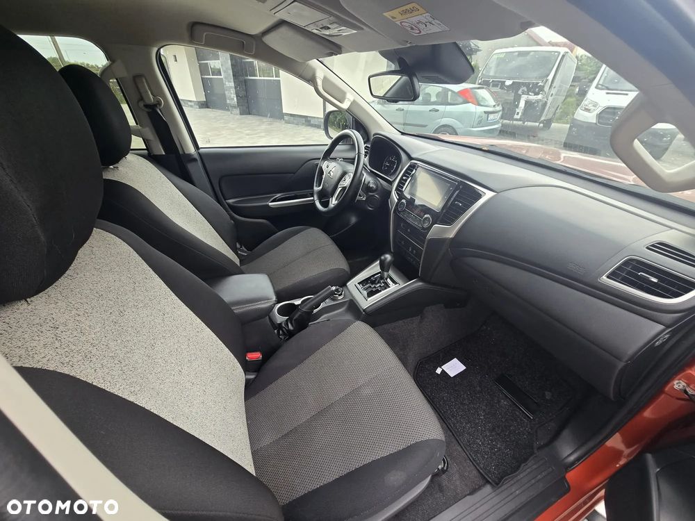 Mitsubishi L200 - 6
