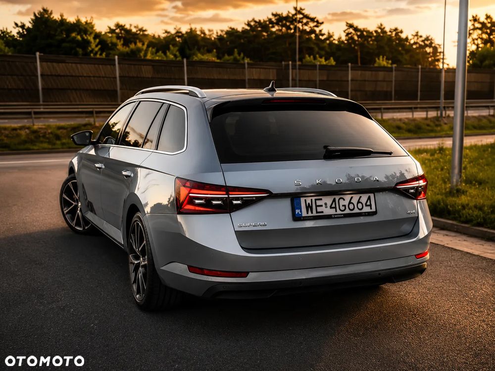 Skoda Superb 2.0 TDI SCR Style DSG - 4