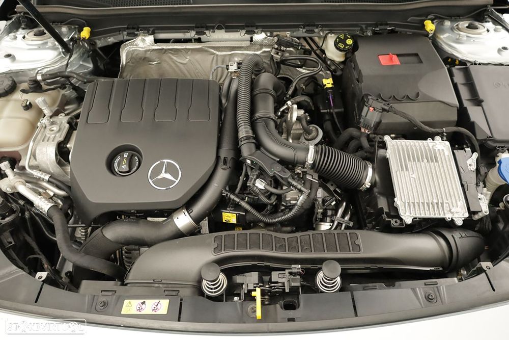 Mercedes-Benz A 200 Standard - 25