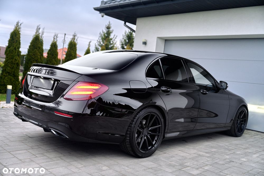 Mercedes-Benz Klasa E 220 d 4-Matic AMG - 14