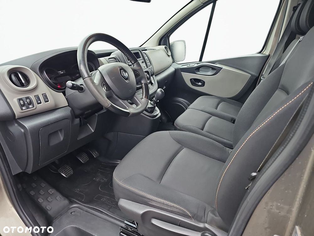 Renault Trafic 1.6 dCi - 10