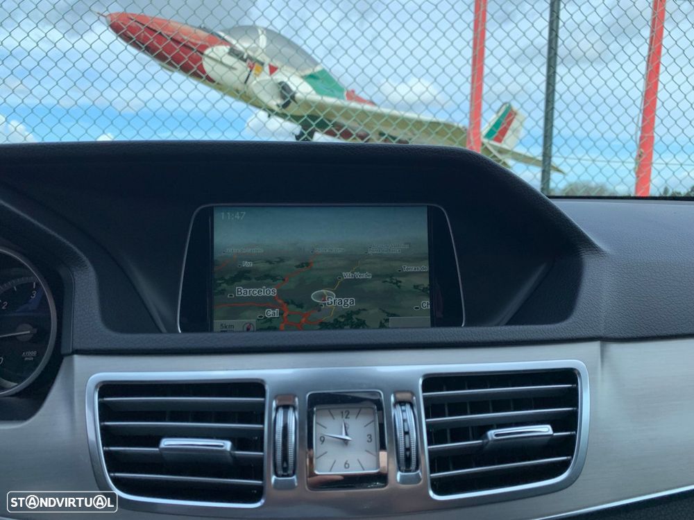 Mercedes-Benz E 220 BlueTEC Avantgarde Auto. - 24