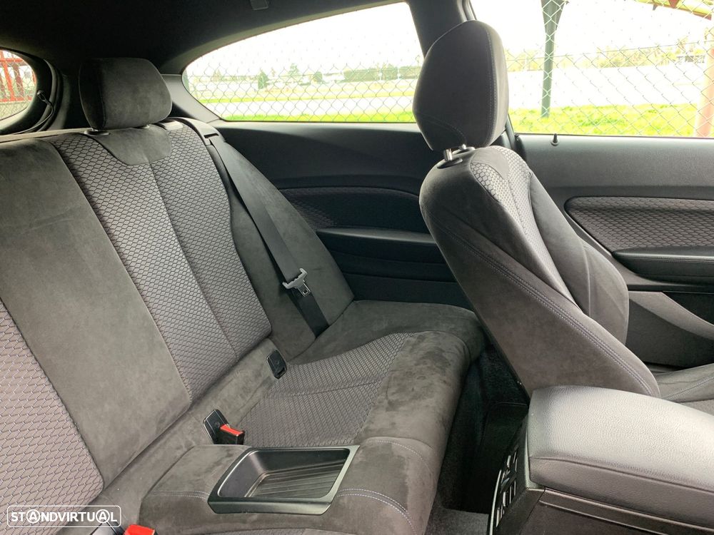 BMW 120 d Pack M - 13