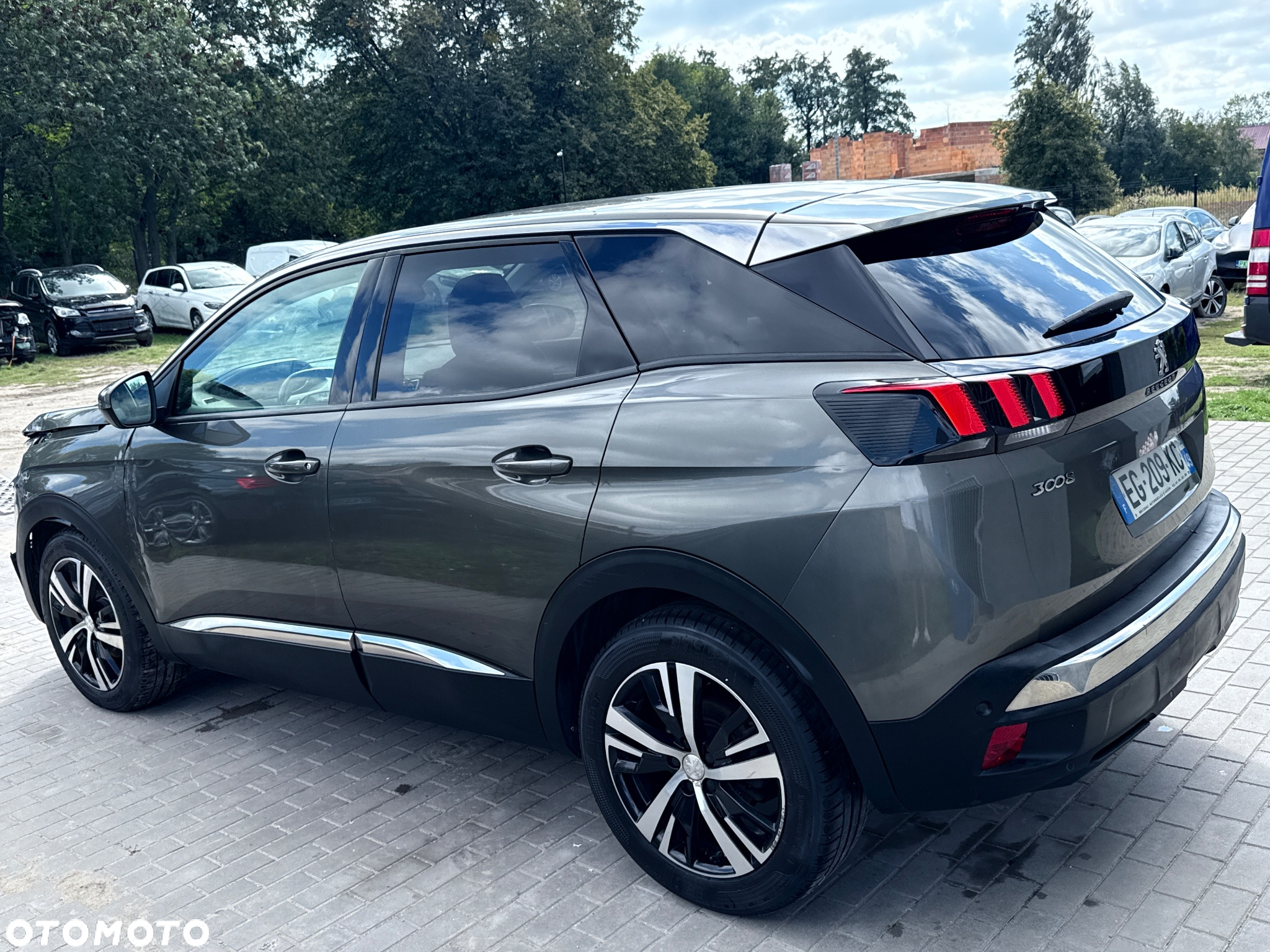Peugeot 3008 1.6 BlueHDi Allure S&S EAT6 - 11