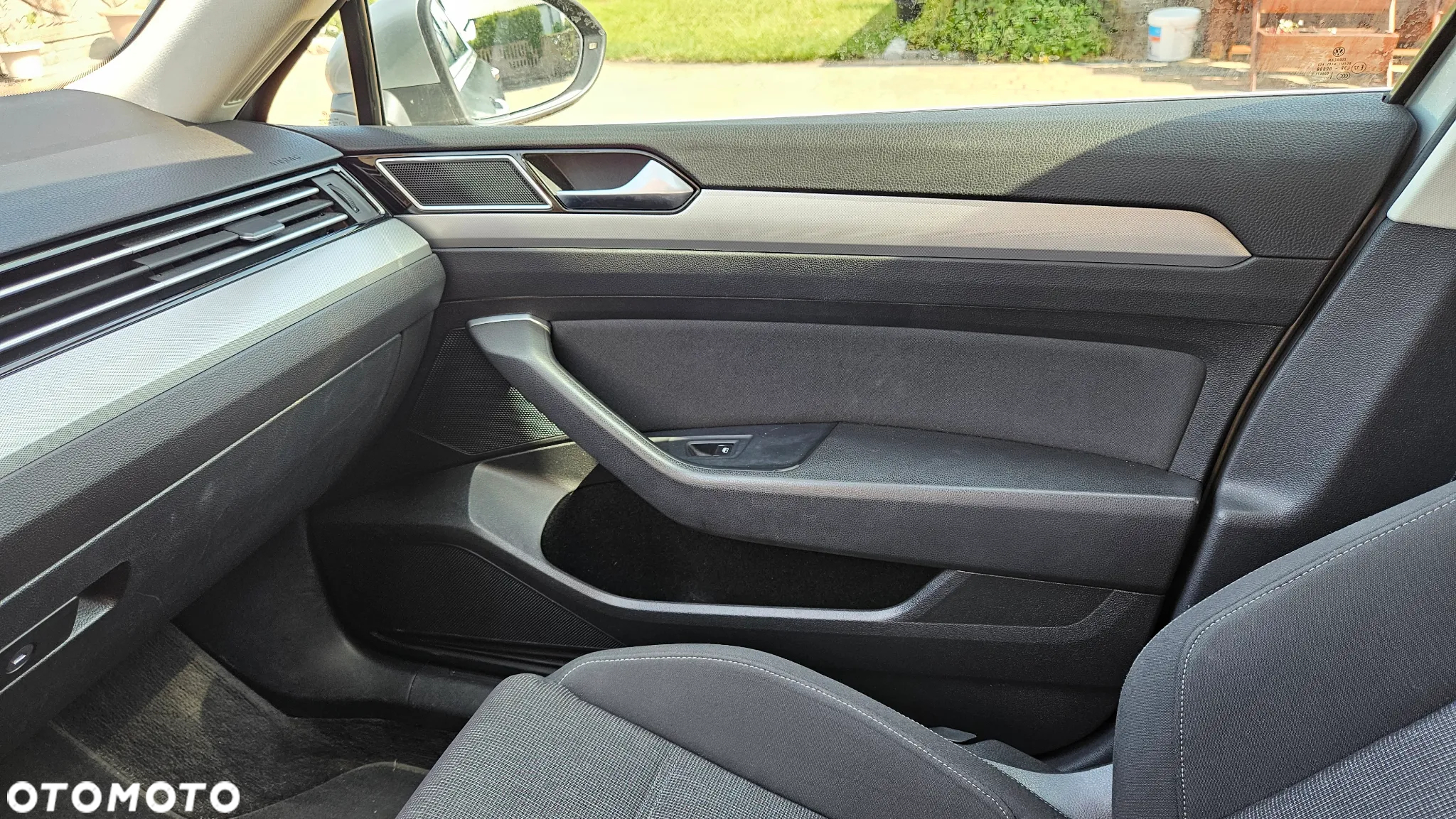 Volkswagen Passat - 15
