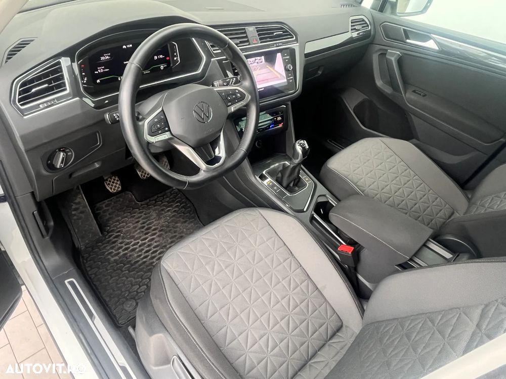 Volkswagen Tiguan 1.5 TSI OPF Life - 12
