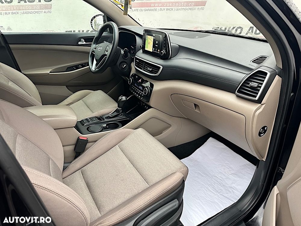 Hyundai Tucson 2.0 CRDI 4WD 8AT Luxury - 9