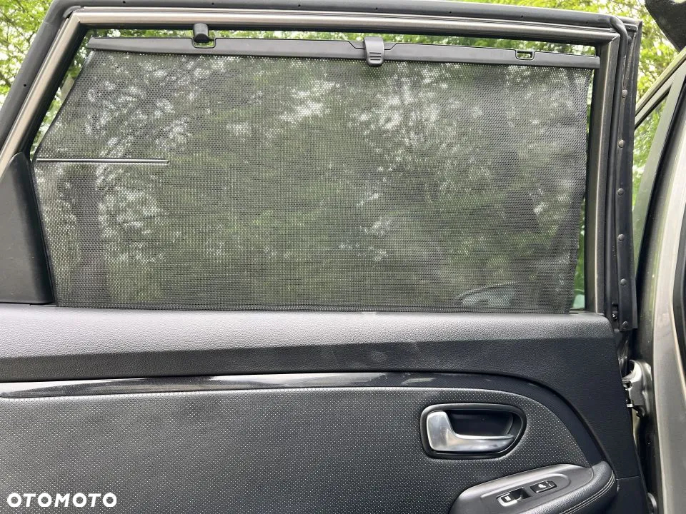 Kia Carens 1.7 CRDi XL 7os - 25