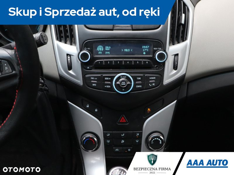 Chevrolet Cruze - 14