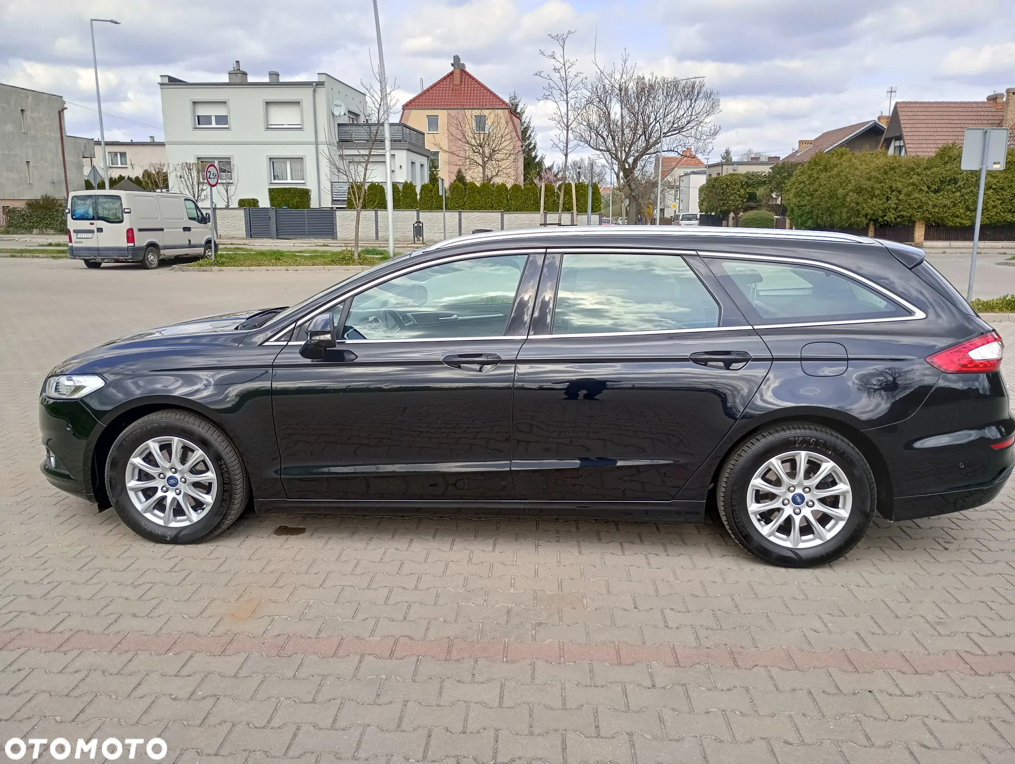 Ford Mondeo Turnier 2.0 TDCi Start-Stopp Titanium - 2