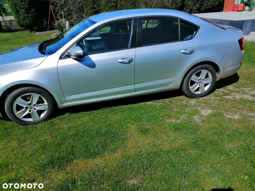 Skoda Octavia 1.4 TSI Ambition - 6